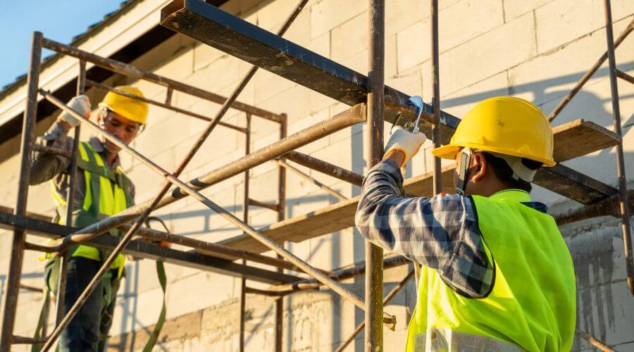 Professional fairlawn roofing services in King City, MO